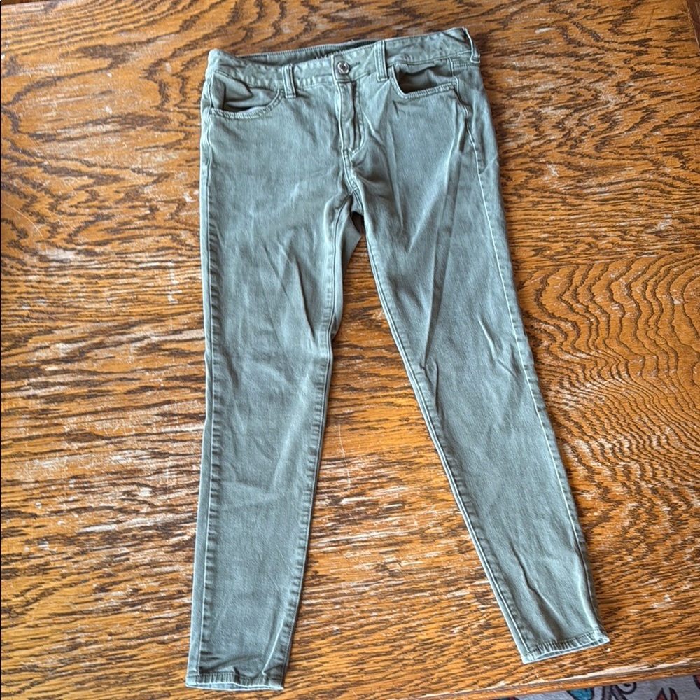 American Eagle Outfitters Olive Green Skinny Jeans Size 8
